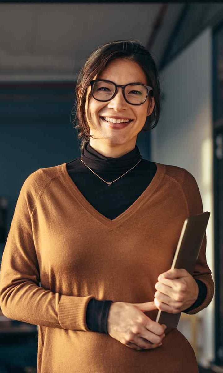 https://bayanalmana.com/wp-content/uploads/2019/10/inner_team_01-720x1200.jpg